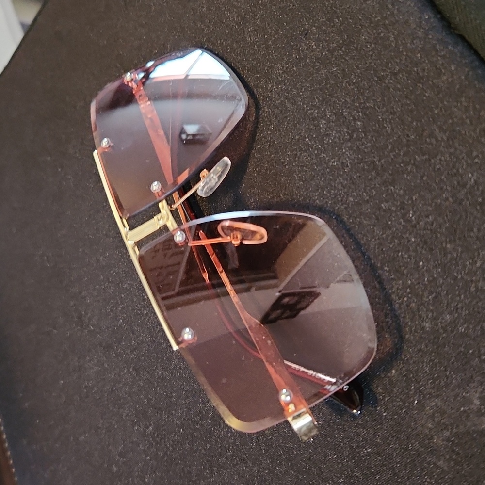 Brand new! Brown Ombre Sunglasses